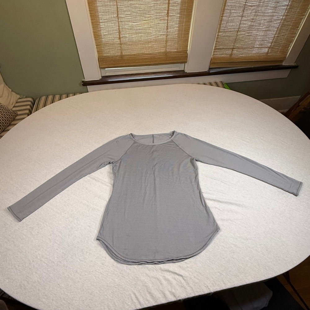 Athleta‎ Striped Long Sleeve Raglan Shirt Women XS Gray Athletic Performance Top